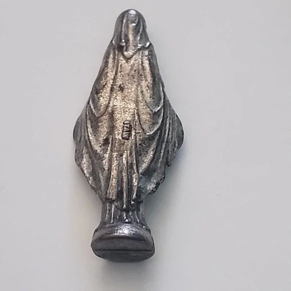 Vintage miniature statue depicting the Virgin Mary 1330 Pocket Statue - Picture 4 of 6